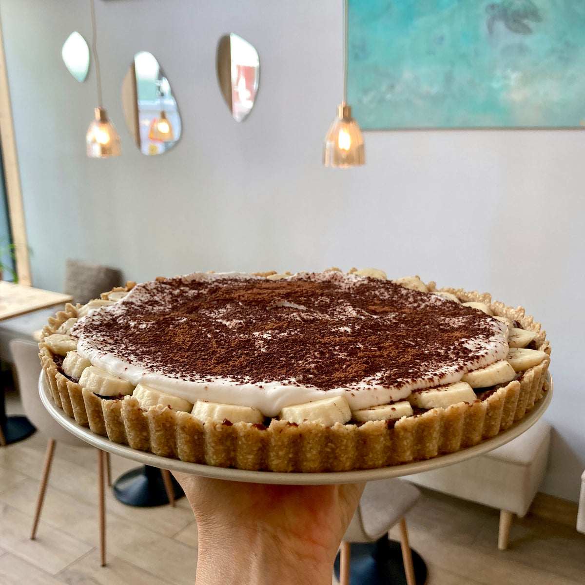Växtbaserad banoffeekräm med kokos och färska bananer. Naturligt sötad, glutenfri & njutbar.