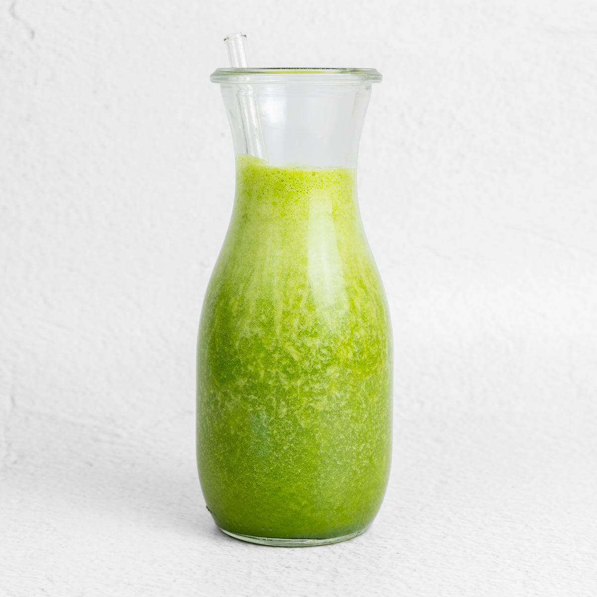 Green Vitality smoothie 1 liter med selleri, spenat, päron, banan och apelsin